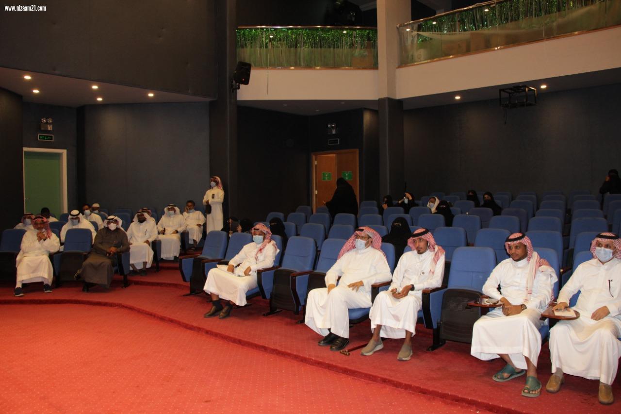 970 جولة رقابية تنفذها امانة الشرقية وتغلق منشاة وتحرر أكثر من 60 مخالفة في المراكز التجارية يوم الاثنين