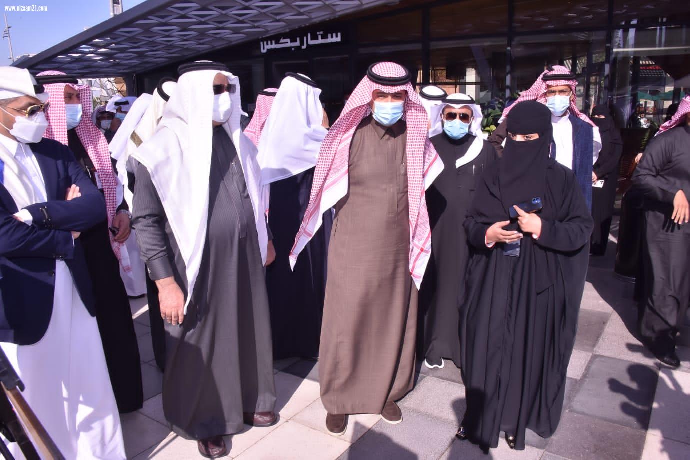 وزير الشؤون البلدية والقروية يدشن المرحلة الثانية لمبادرة ممتثل٢ بالخبر 