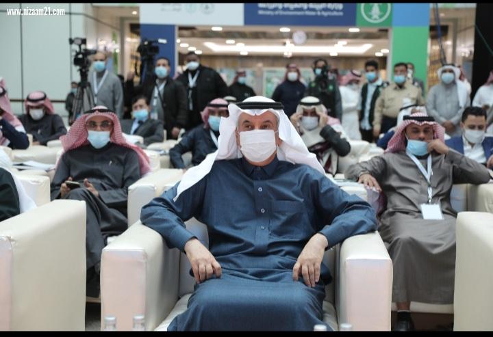 وزير البيئة يُكرّم  16 شركة حائزة على الشهادة السعودية للممارسات الزراعية الجيدة سعودي قاب
