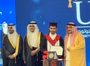 الماجستير مع مرتبة الشرف لأبو رزيزة في رحلة الكفاح بين العمل والعلم