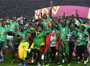 عنتر بن شداد… يعود من المنفى وينقذ عروس أفريقيا